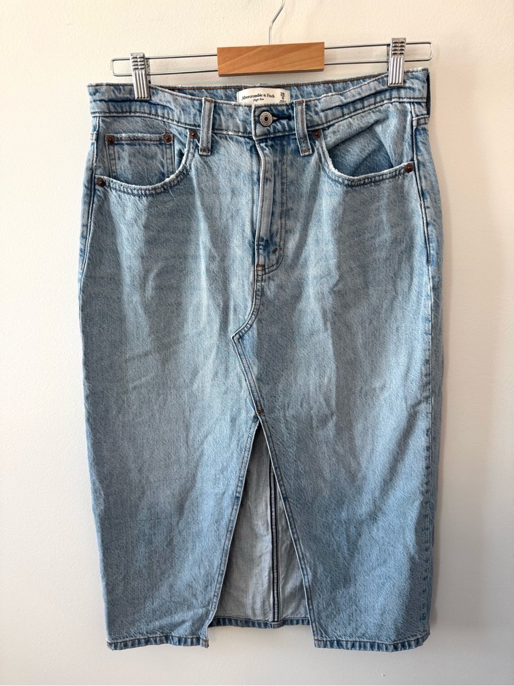Abercrombie & Fitch High Rise Denim Midi Skirt Light Wash Slit Size 28/6